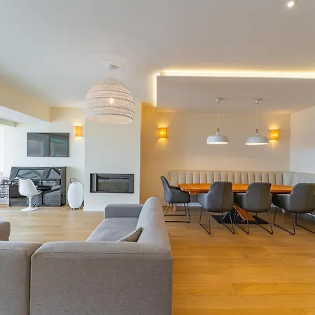 Somptueuse Demeure Arcachonnaise De Caractere Avec Acces Direct A La