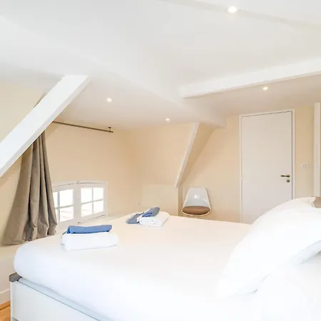 Vila Somptueuse Demeure Arcachonnaise De Caractere Avec Acces Direct A La *