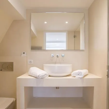 Vila Somptueuse Demeure Arcachonnaise De Caractere Avec Acces Direct A La *