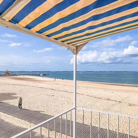 Villa Somptueuse Demeure Arcachonnaise De Caractere Avec Acces Direct A La Arcachon