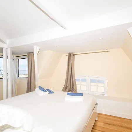 Somptueuse Demeure Arcachonnaise De Caractere Avec Acces Direct A La Arcachon