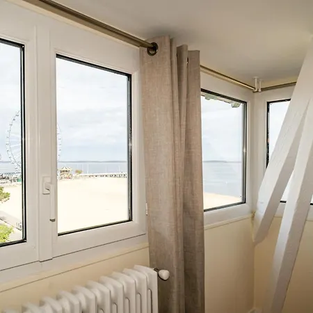 Vila Somptueuse Demeure Arcachonnaise De Caractere Avec Acces Direct A La *