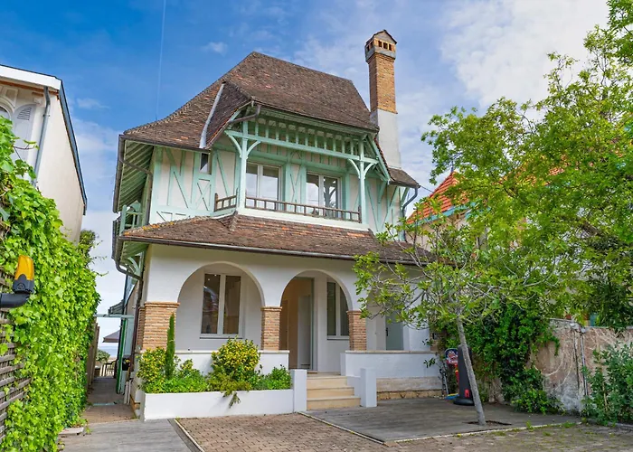 Somptueuse Demeure Arcachonnaise De Caractere Avec Acces Direct A La ヴィラ