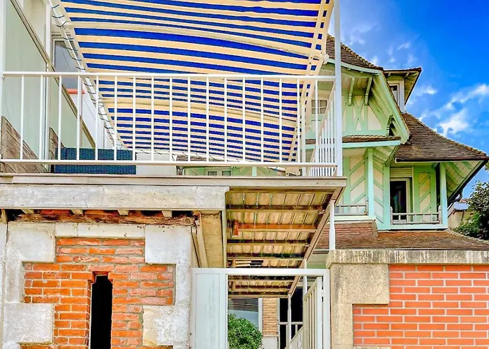 Somptueuse Demeure Arcachonnaise De Caractere Avec Acces Direct A La *