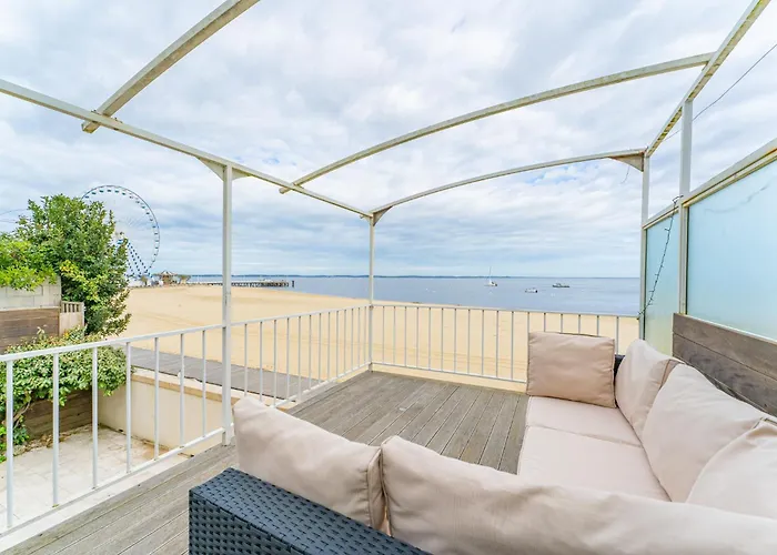 Somptueuse Demeure Arcachonnaise De Caractere Avec Acces Direct A La * アルカション