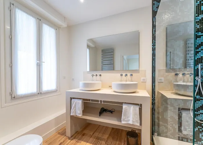 Somptueuse Demeure Arcachonnaise De Caractere Avec Acces Direct A La アルカション